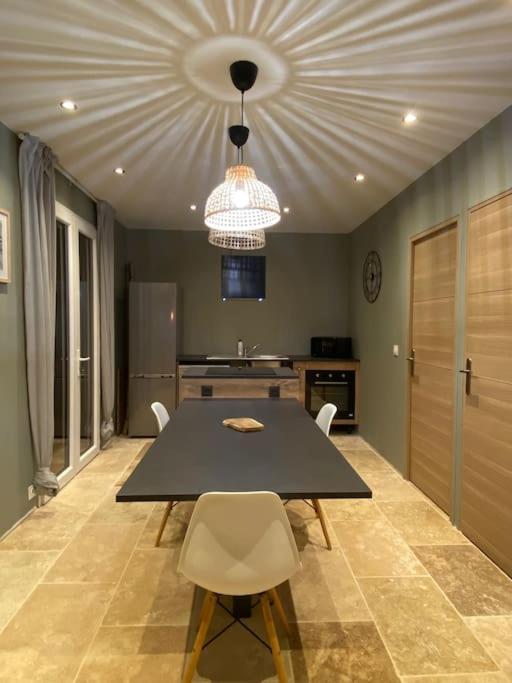 Ferienwohnung Loft Pied De Coline Au Calme Ginasservis Exterior foto
